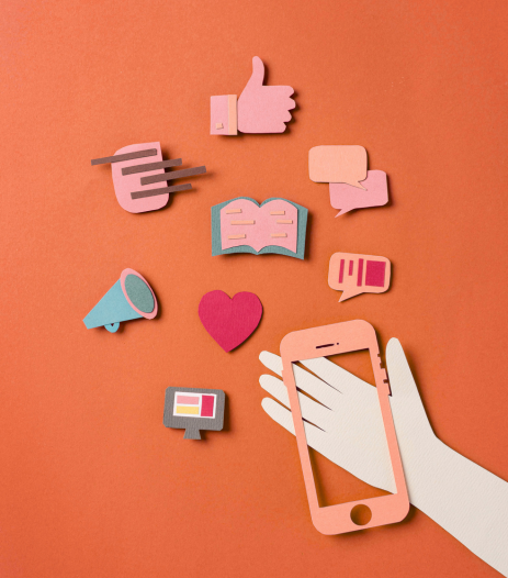 Illustration de communication digitale avec icônes et smartphone